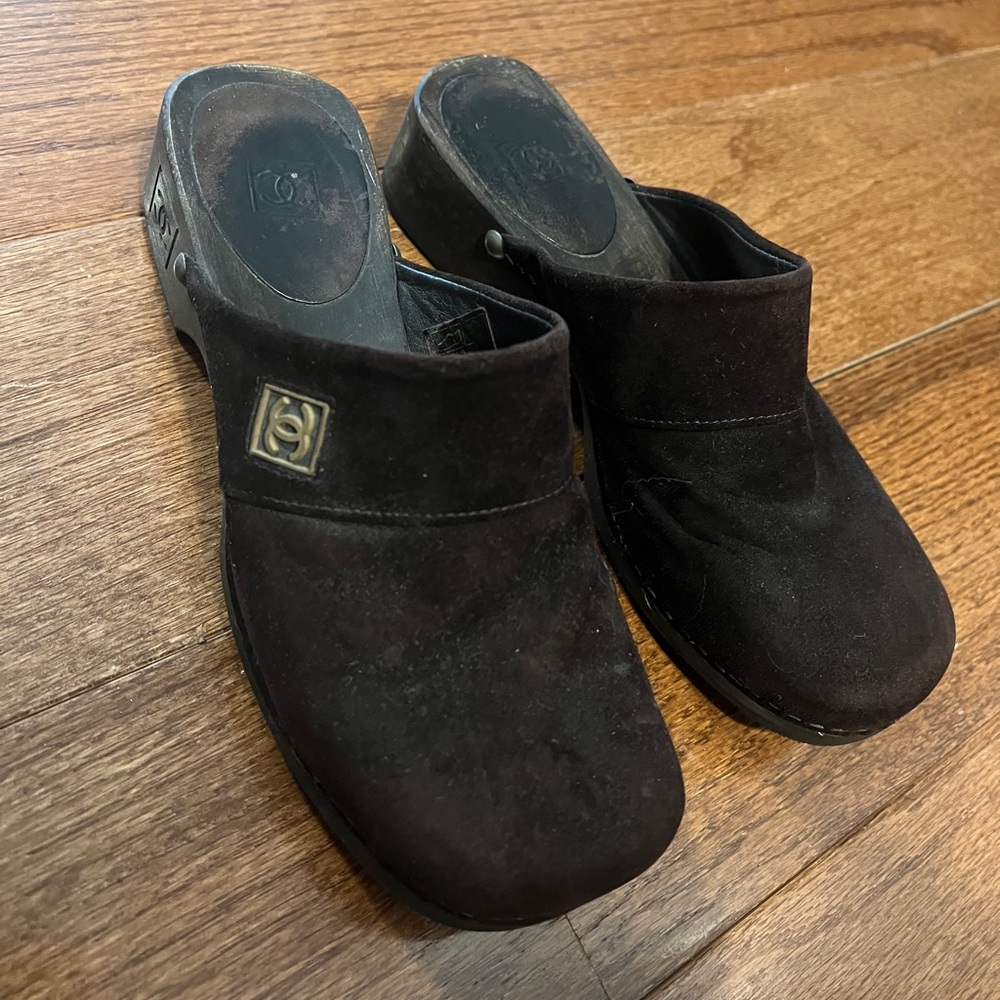 Chanel Clogs - Picture 2 of 4